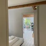Adventurous Backhouse Centrally Located In Апартаменты Оденсе