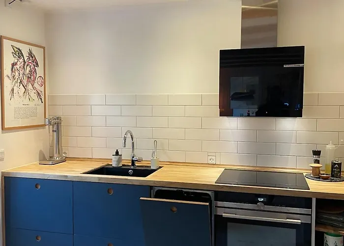 Adventurous Backhouse Centrally Located In